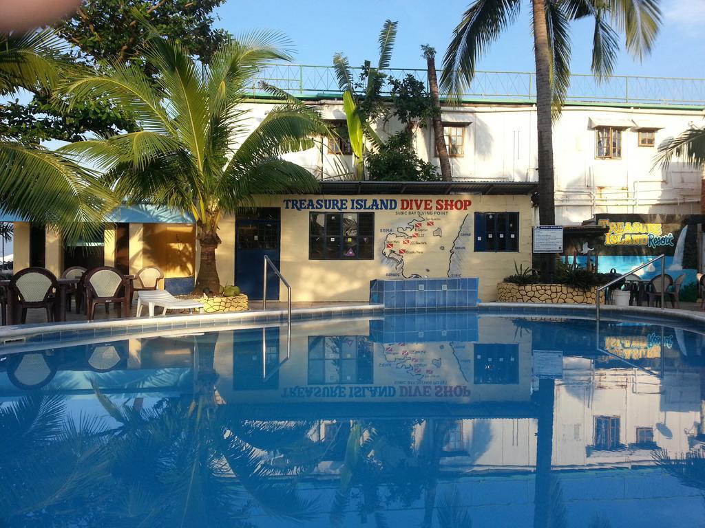 Treasure Island Resort Olongapo Exterior photo
