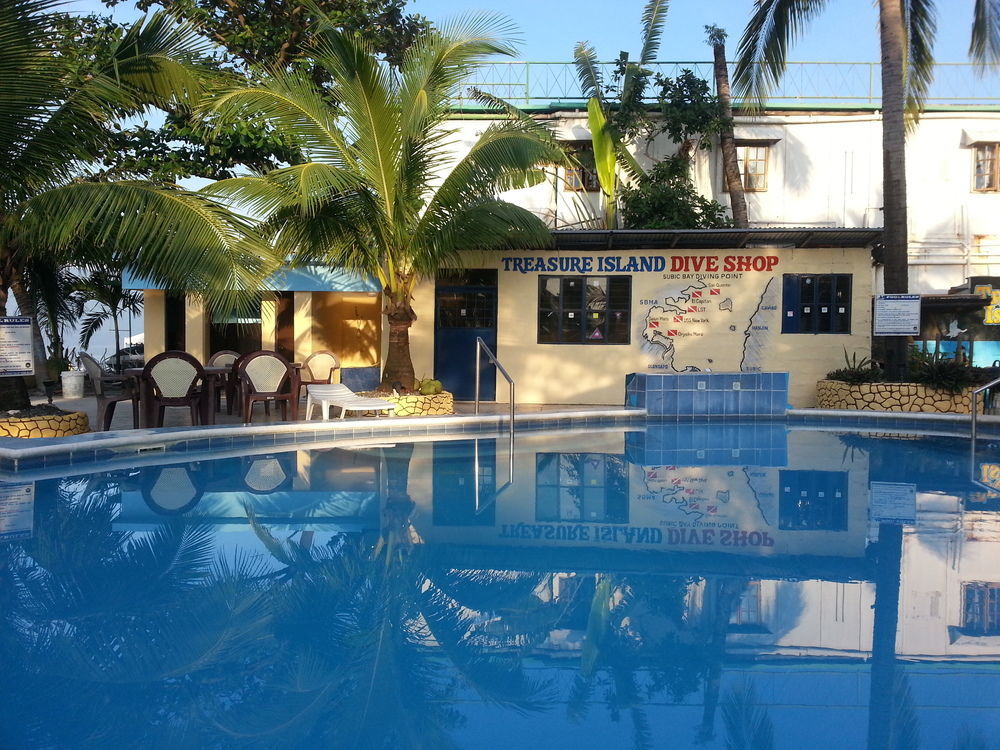 Treasure Island Resort Olongapo Exterior photo