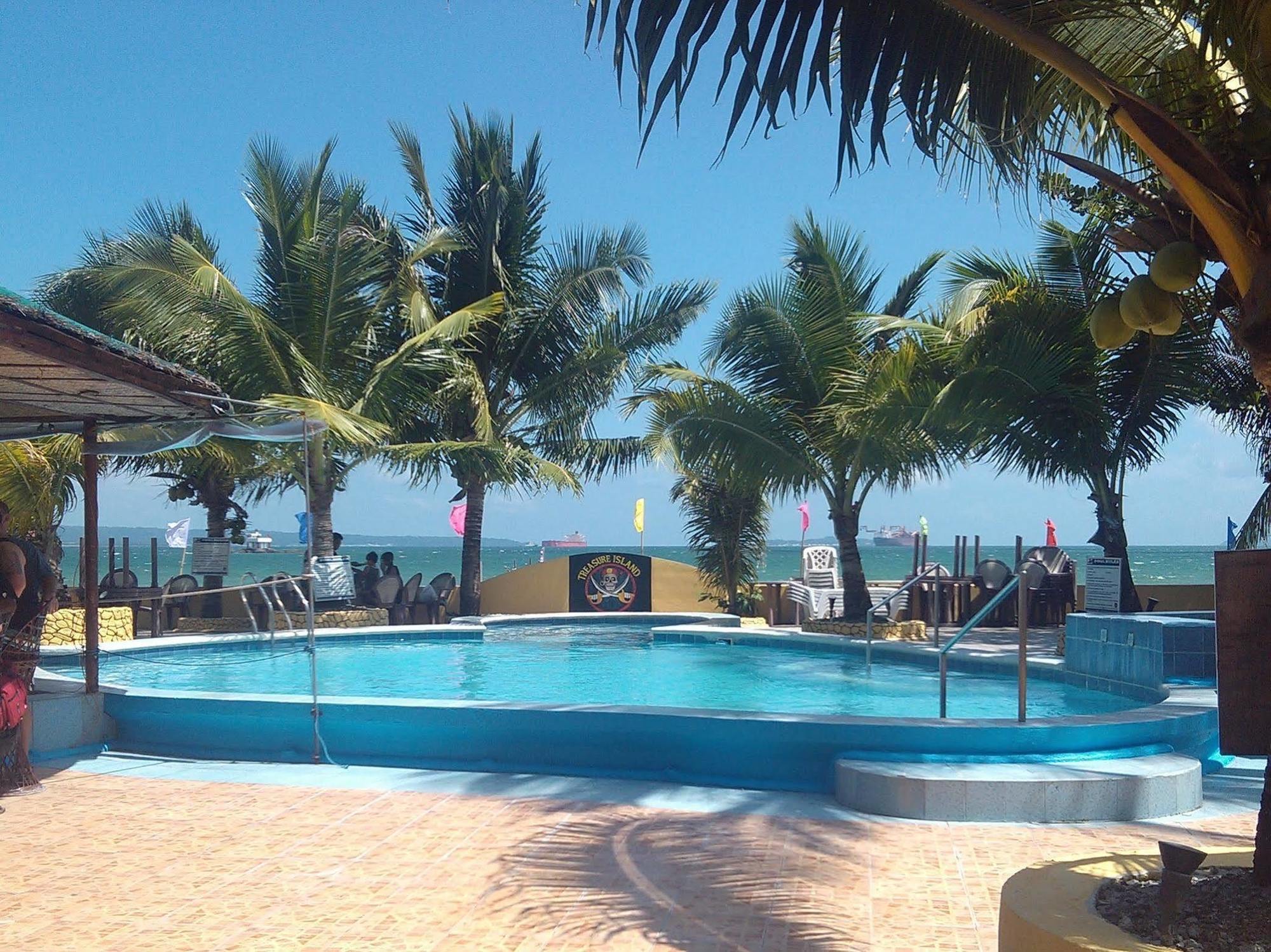 Treasure Island Resort Olongapo Exterior photo