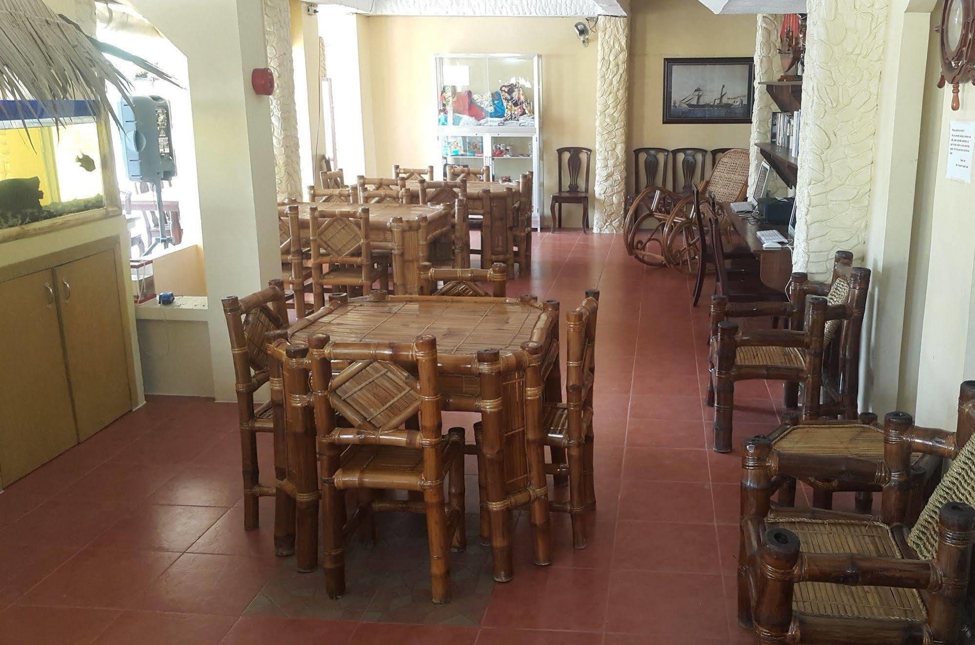 Treasure Island Resort Olongapo Exterior photo