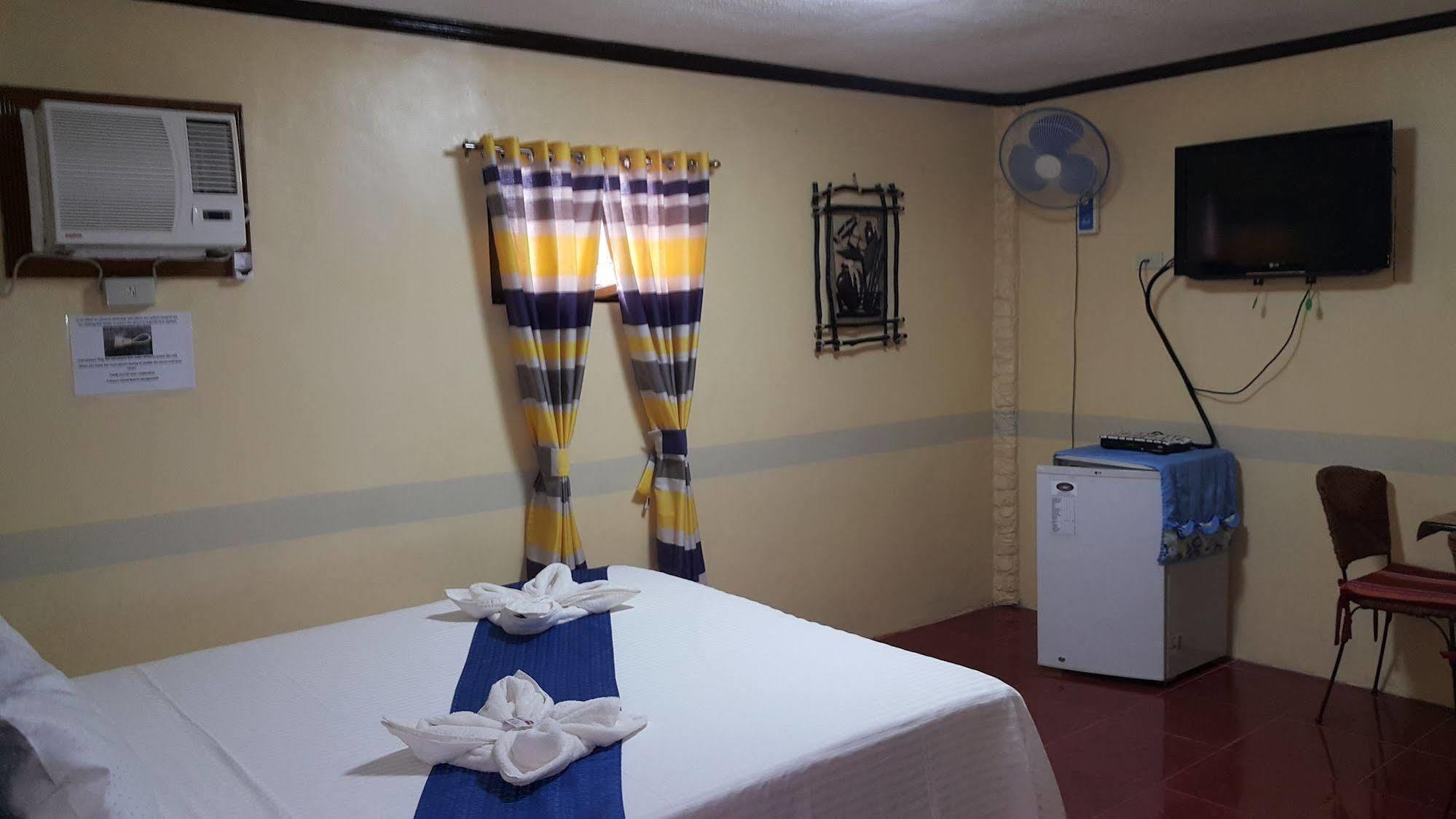 Treasure Island Resort Olongapo Exterior photo
